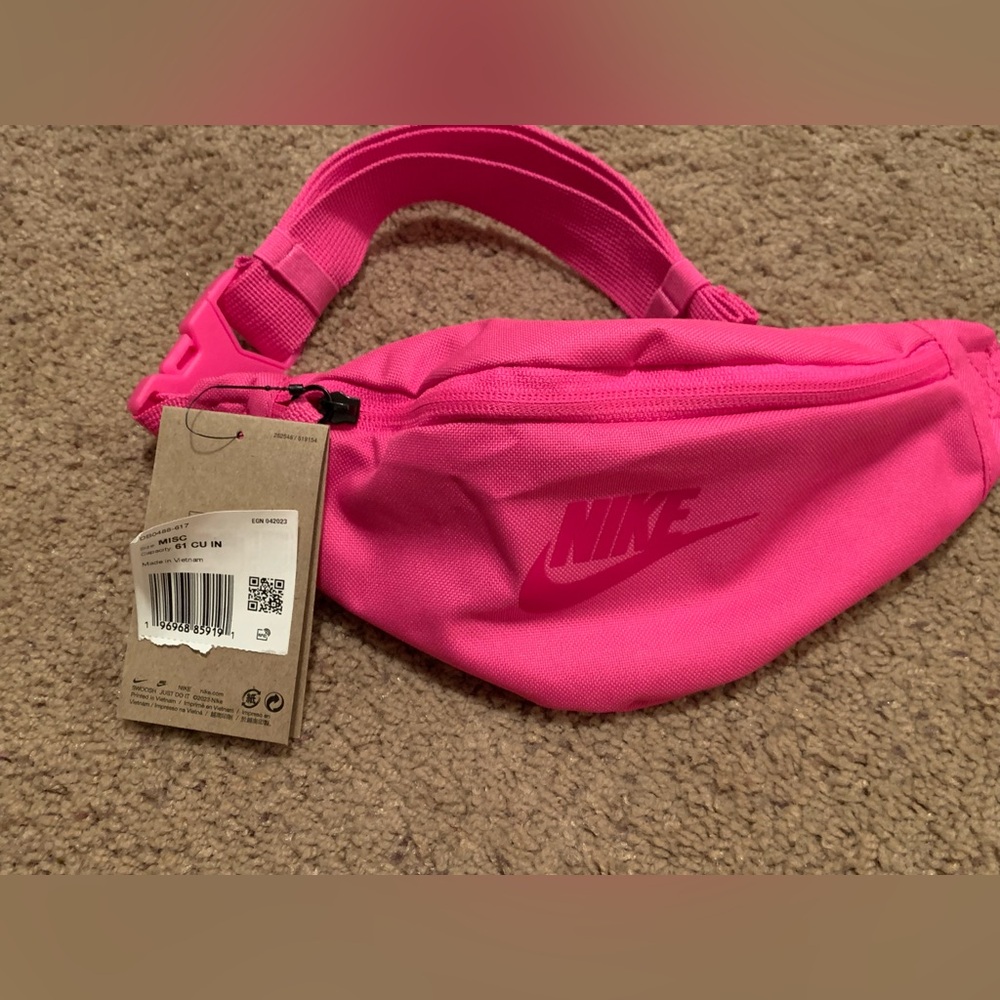 Nike pink fanny pack/ heritage waist bag